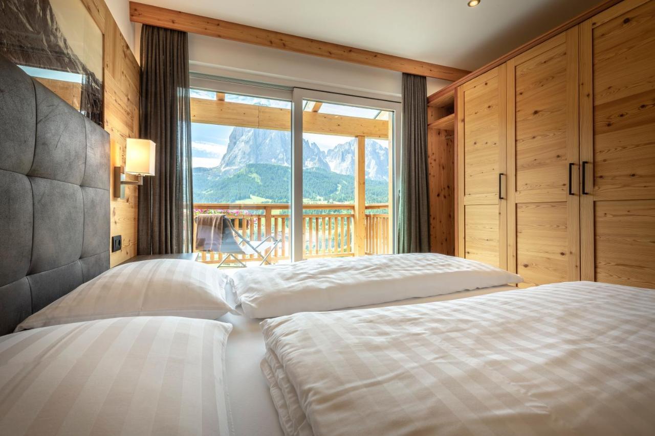 Apartments La Mana Santa Cristina Val Gardena Zewnętrze zdjęcie