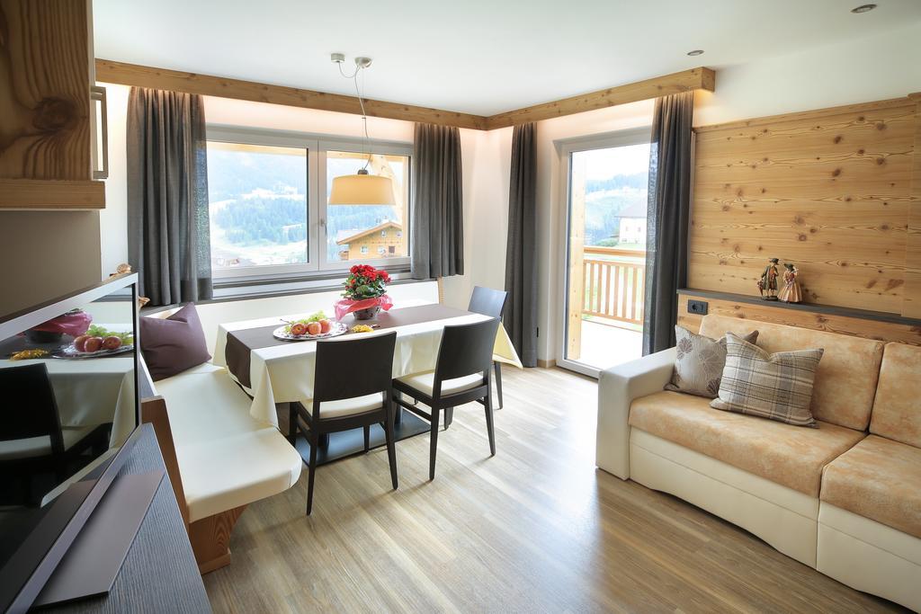 Apartments La Mana Santa Cristina Val Gardena Zewnętrze zdjęcie