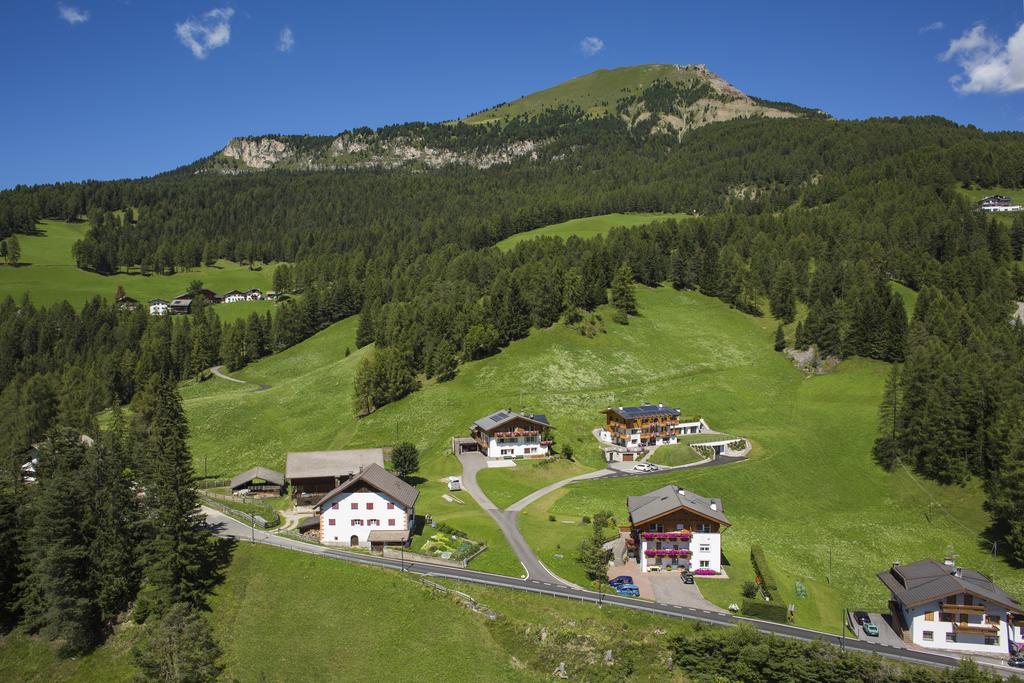 Apartments La Mana Santa Cristina Val Gardena Zewnętrze zdjęcie